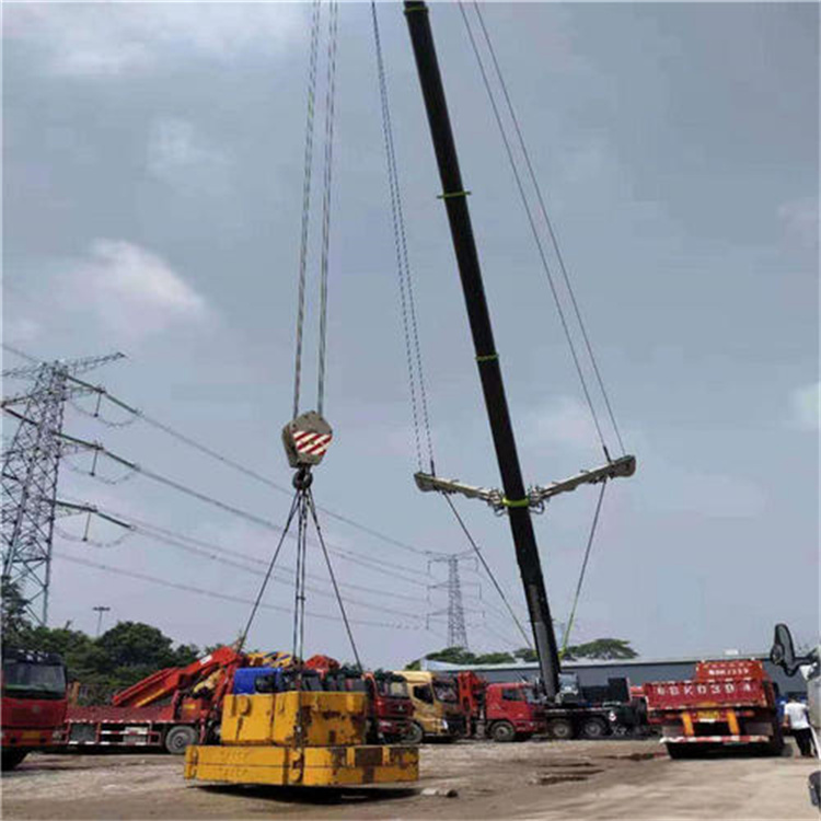 定城镇风电设备吊装