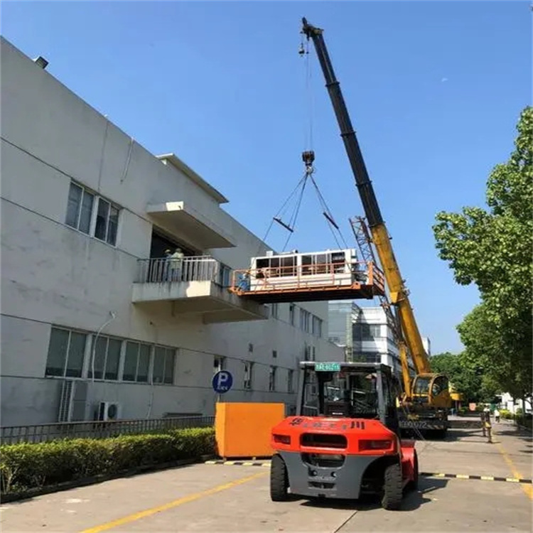 定城镇起重机司机十吊十不吊